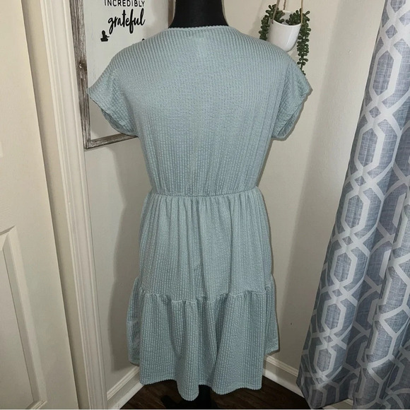 Caution To The Wind Ruffle Midi Dress Size Large - Picture 6 of 7